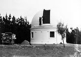 Picture relating to Mount Stromlo Observatory - titled 'Mount Stromlo Observatory, thirty inch Reynolds Telescope, under construction.'